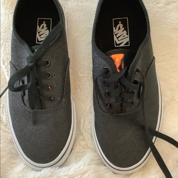 vans tennis shoes kids